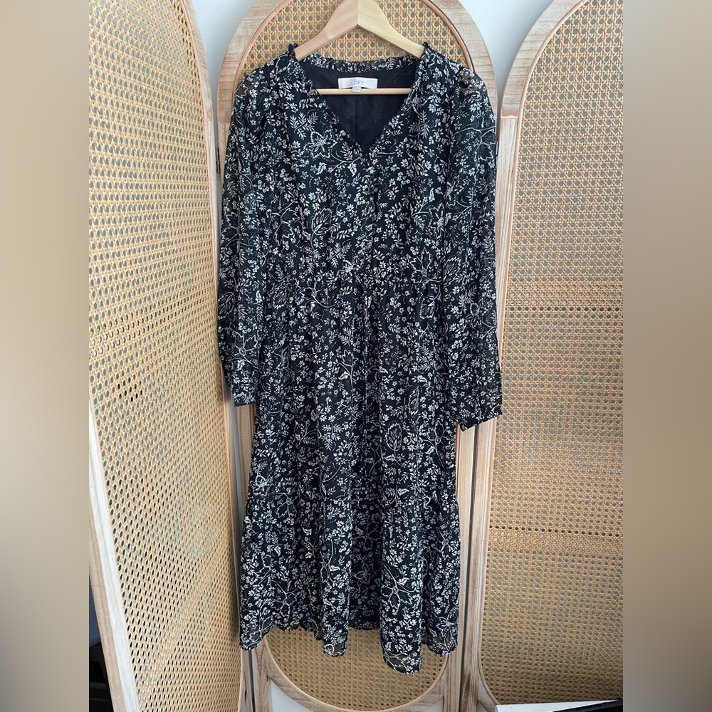 LOFT Black and White Floral Long Sleeve Midi Dress size S tie waist EUC